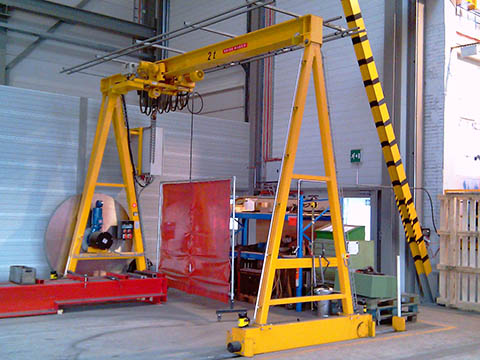 small gantry crane supplier