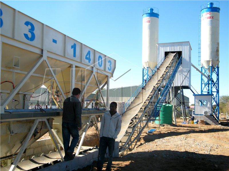 Cement silos for batching plant