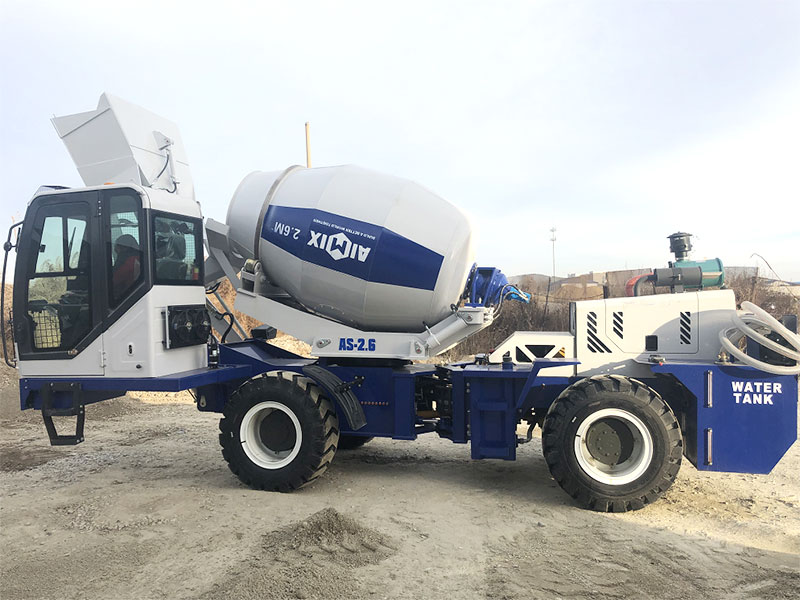 self loading concrete mixer 2.6m3